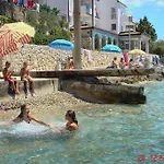 Holiday Tedo